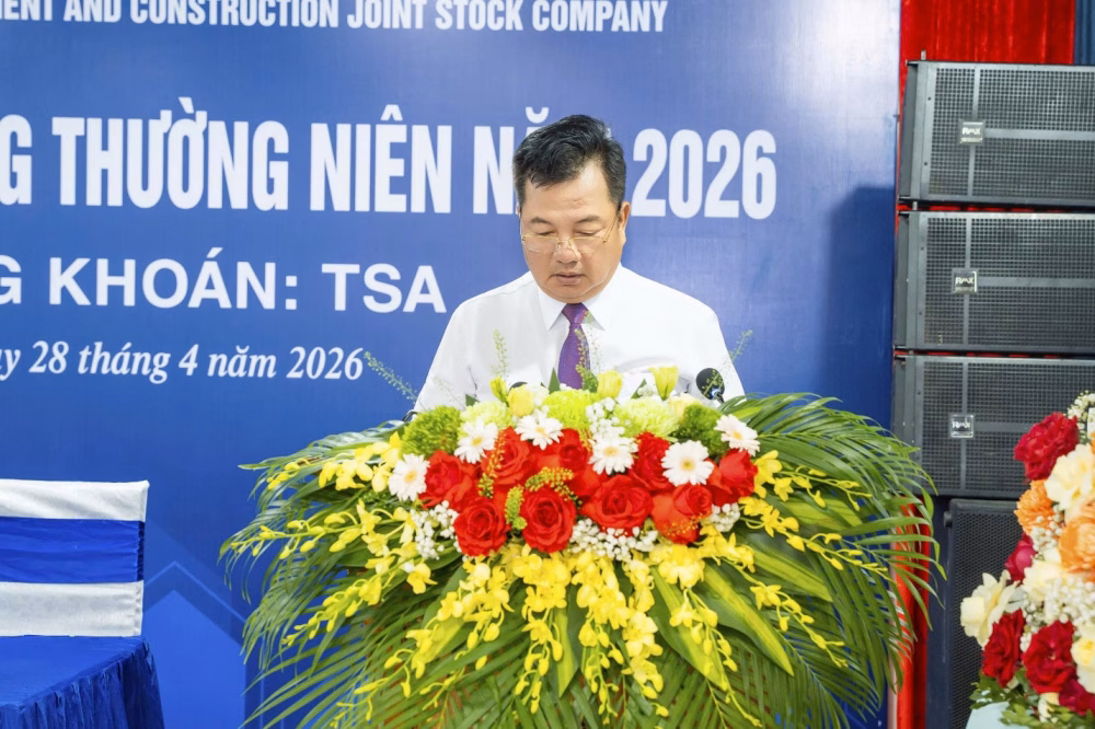 Ông Nguyễn Văn Trường – Chủ tịch Hội đồng quản trị điều hành cuộc họp